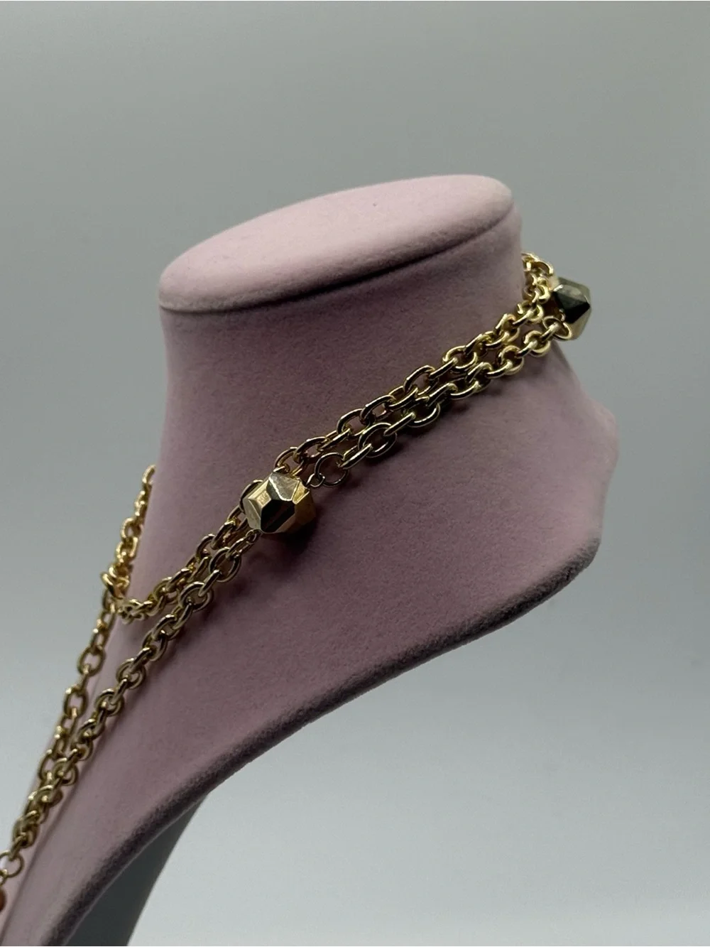 Long Gold-Tone tassel Necklace - Picture 4 of 5